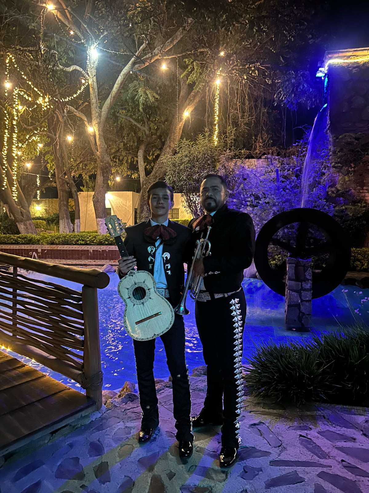 Mi Nuevo Mariachi ofreciendo serenatas y eventos en Guadalajara y Zapopan